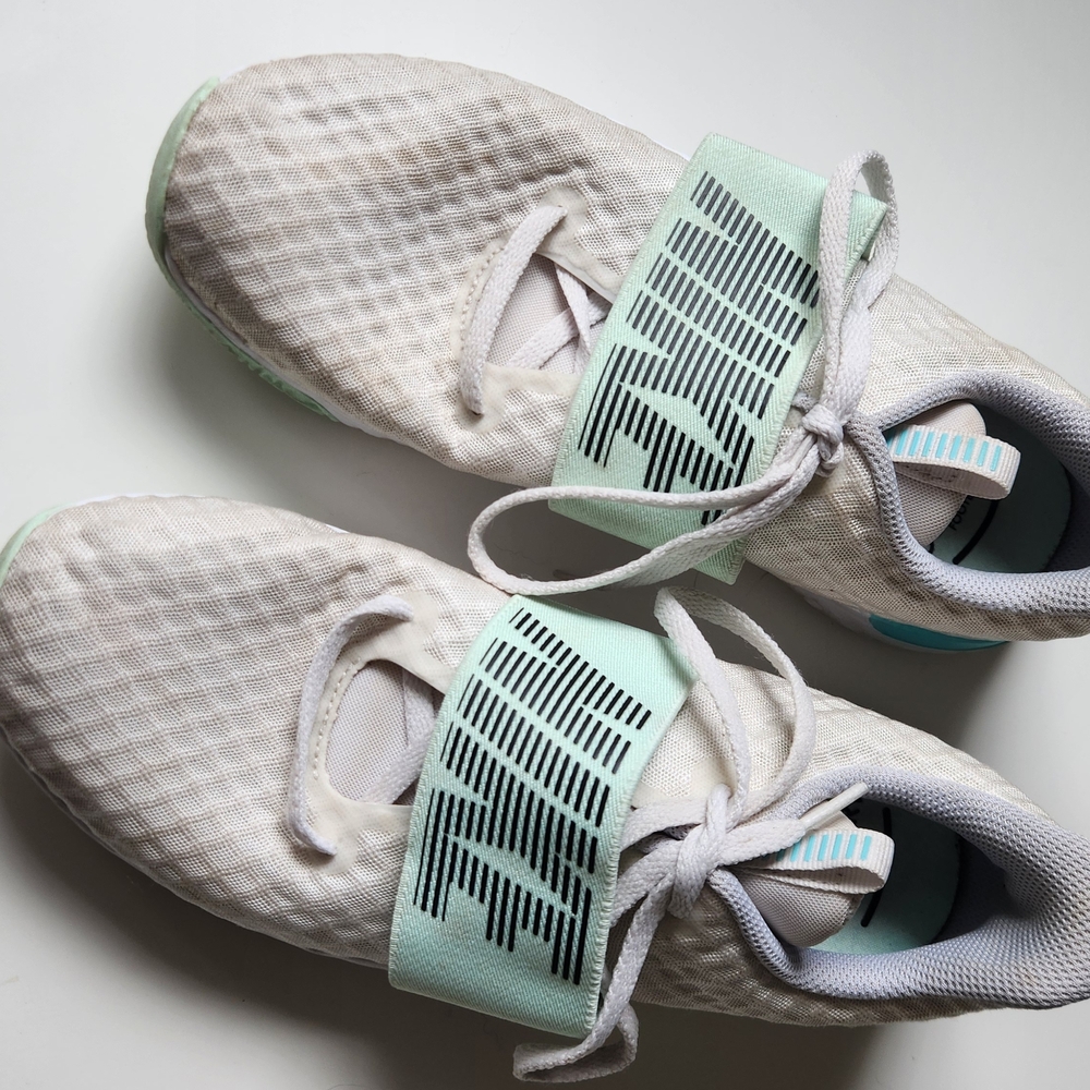 Nike White and Light Green Sneakers - Picture 2 of 8